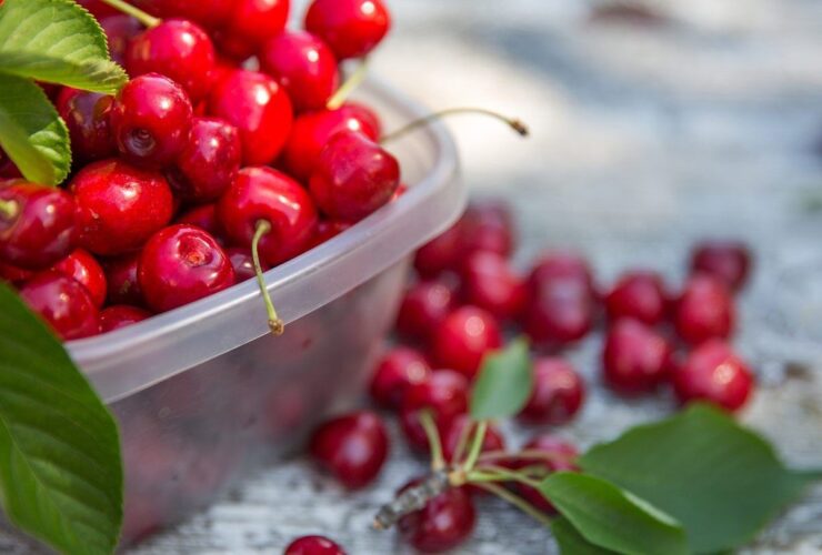 How Many Cherries Can a Diabetic Eat Per Day?